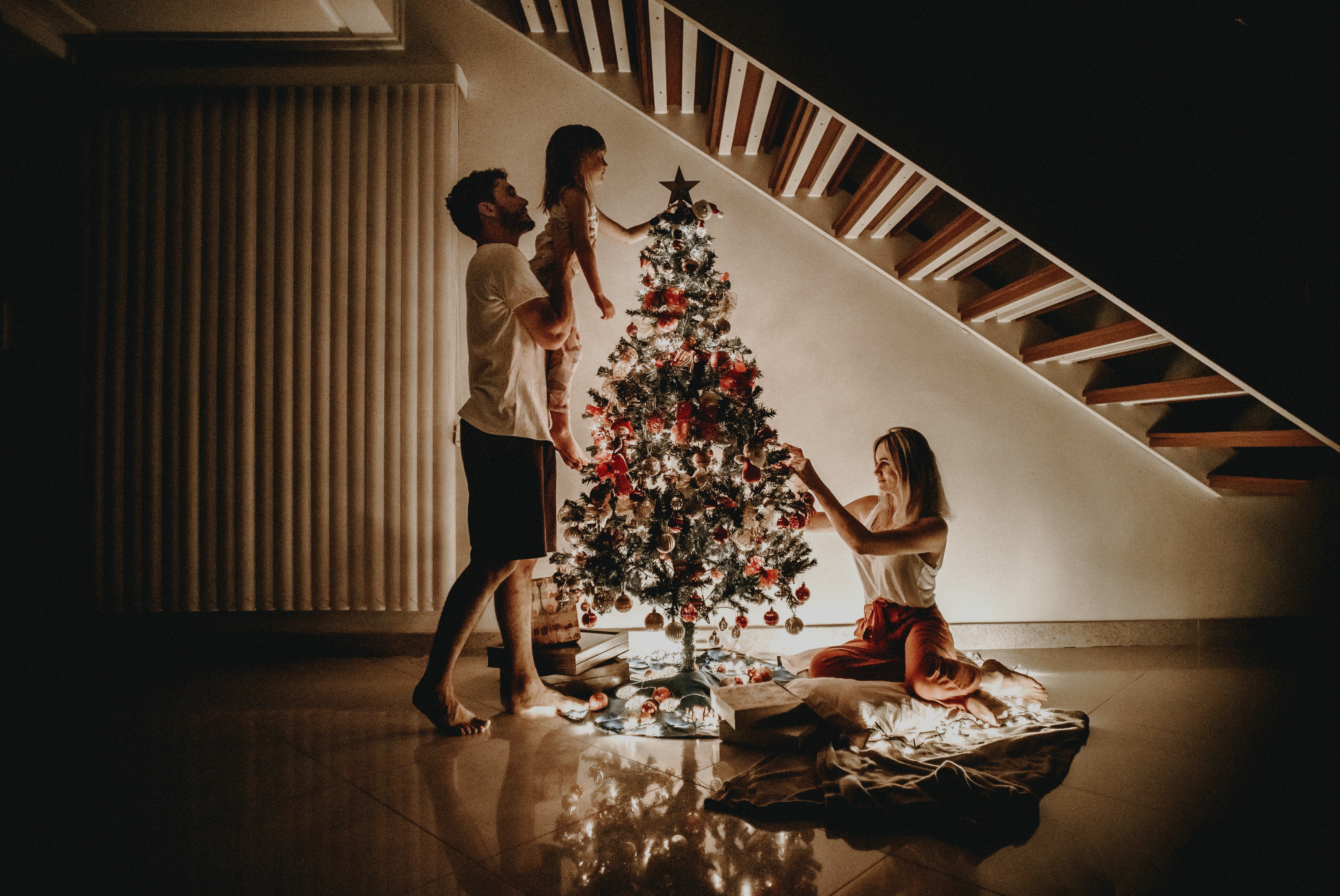5 Ways to Stay Mindful & Grounded This Holiday Season
