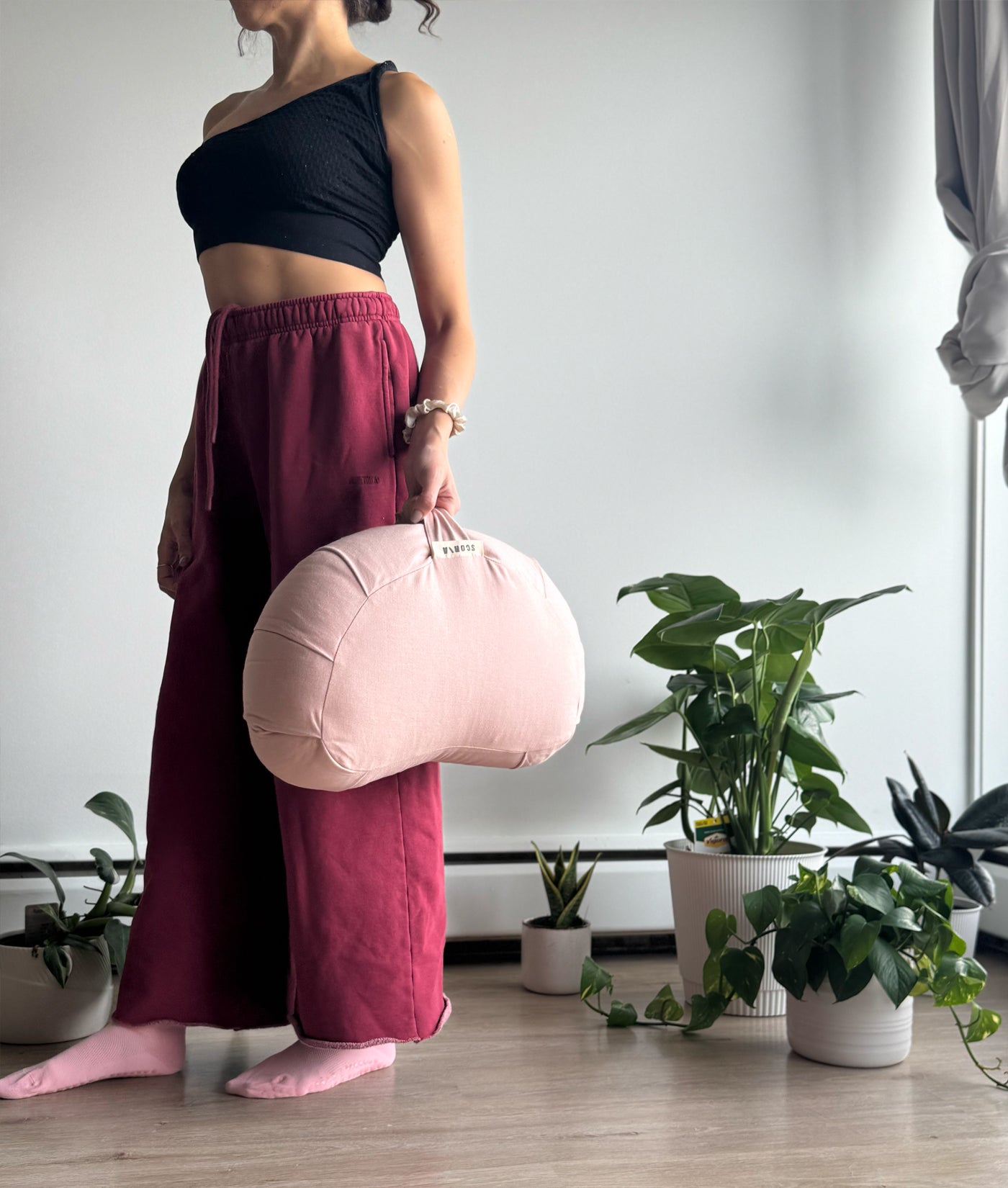 Crescent Natural Meditation Cushion | Soft Pink