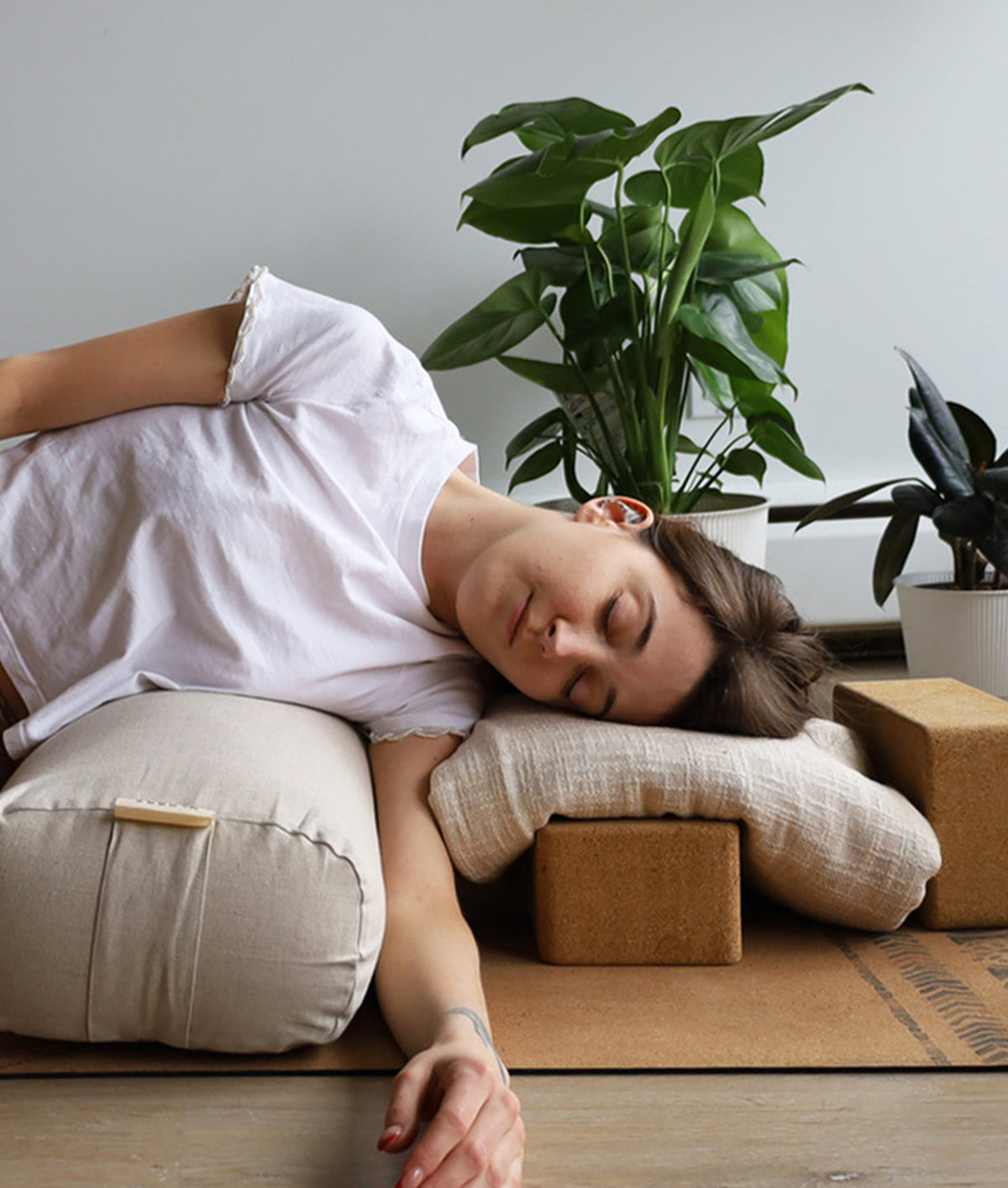 Lightweight Cotton Yoga Blanket with Fringe | GOTS Certified Organic | Eco-Friendly
