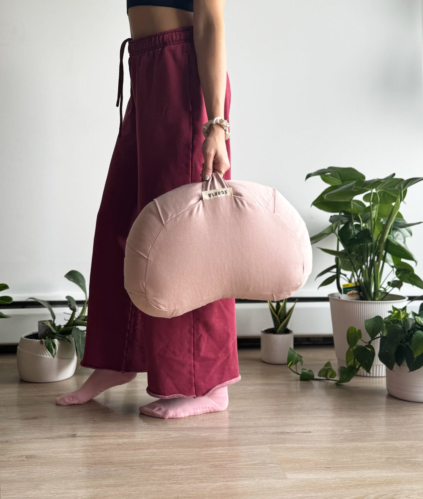 Crescent Natural Meditation Cushion | Soft Pink