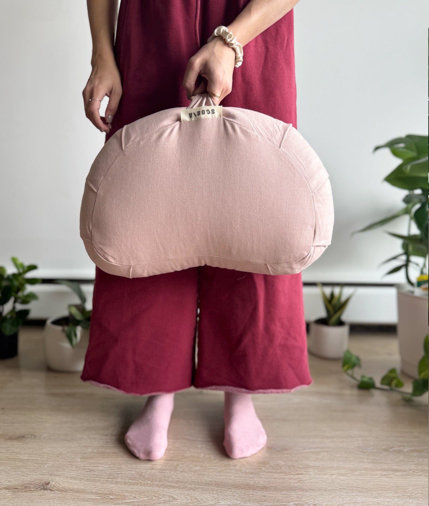 Crescent Natural Meditation Cushion | Soft Pink