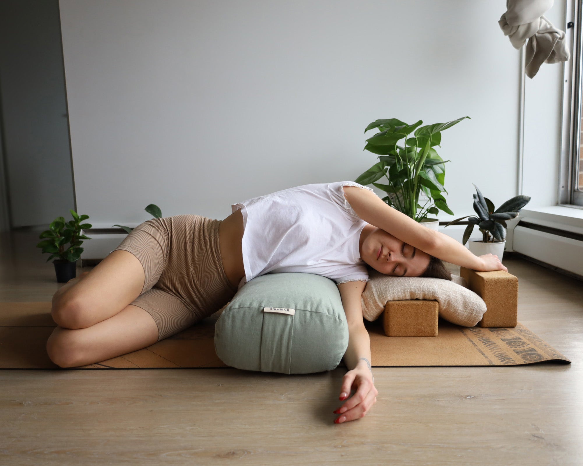 リラクゼーショングッズ YOGA Tera Bolster Rectangular Yoga Bolster | Natural & Organic | Sage Green